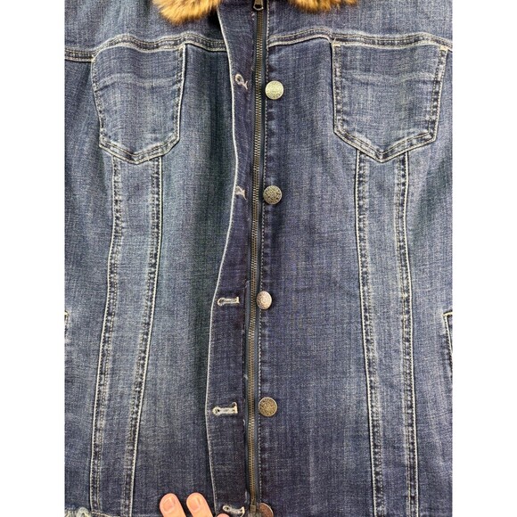 Chico's Removable Fur Collar Denim Jacket Women's Size 4 20/22 Raw Hem Lined - Picture 5 of 16